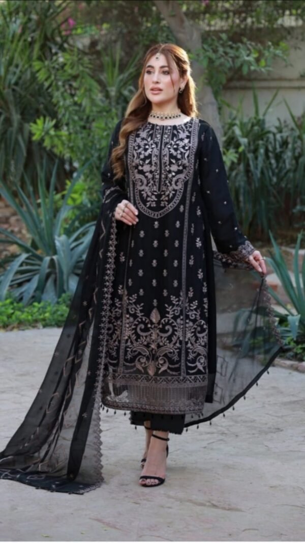 Black Color Luxury Chiffon Pakistani Suits