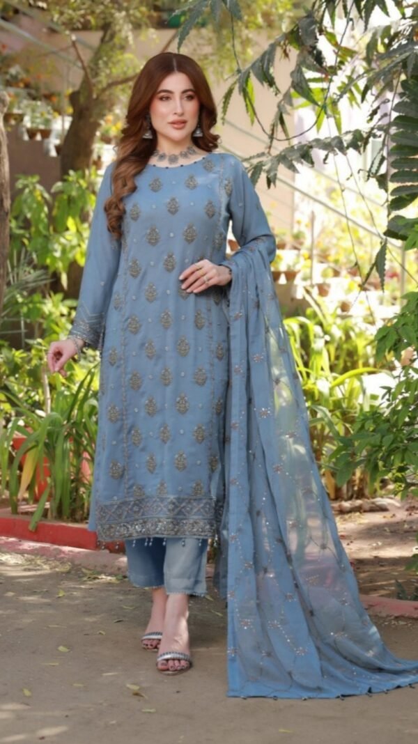 Grey Color Luxury Chiffon Pakistani Salwar Kameez