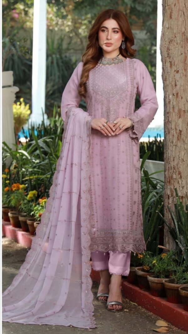 Light Purple Color Luxury Chiffon Pakistani Suits