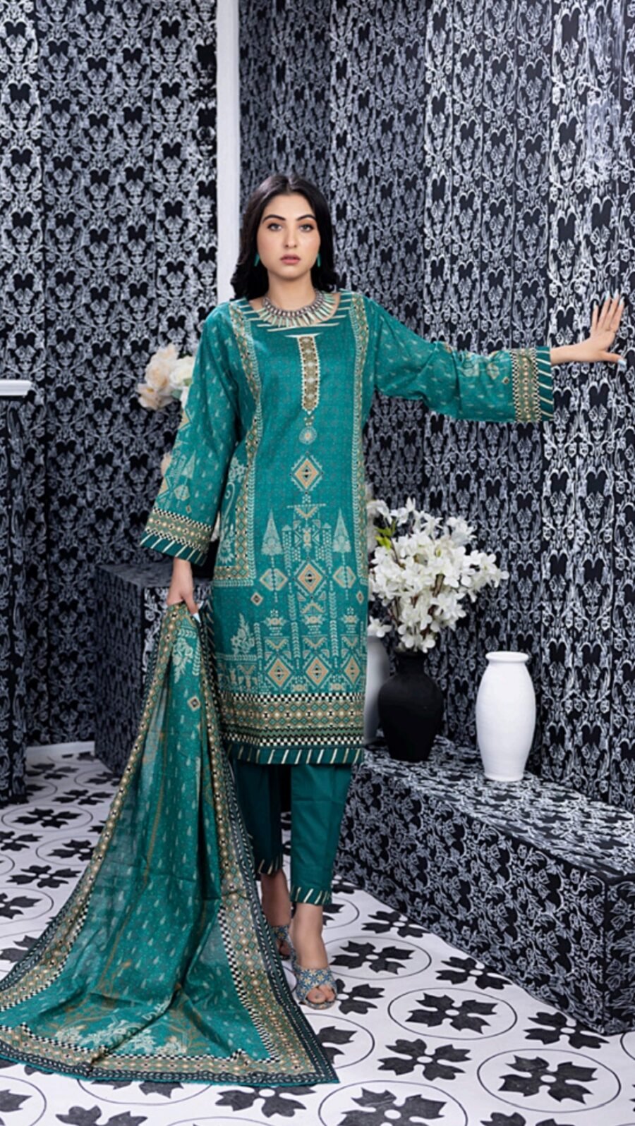 Green Color Pakistani Suits with Printed Lawn Dupatta