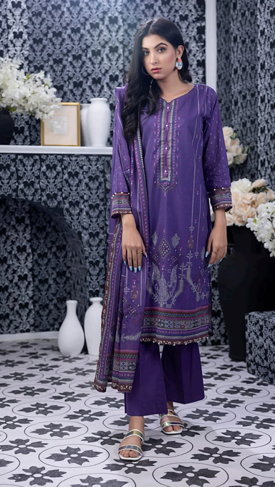 Purple Color Pakistani Dresses with Printed Lawn Dupatta