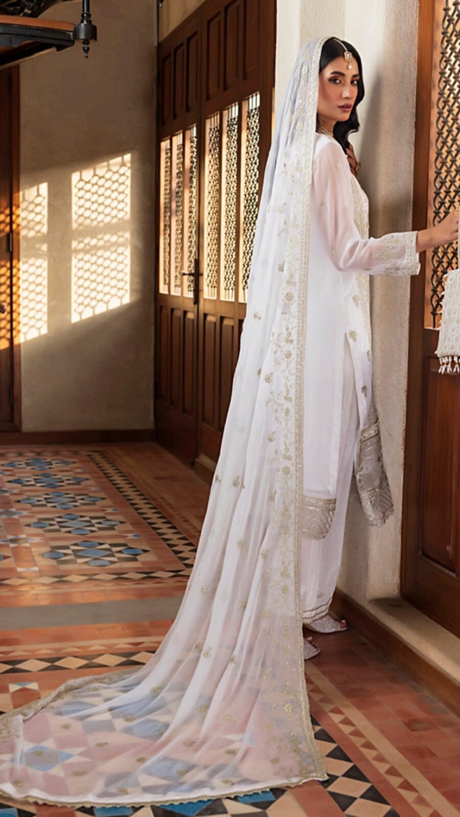 White Color Stitched Chiffon Pakistani Suits