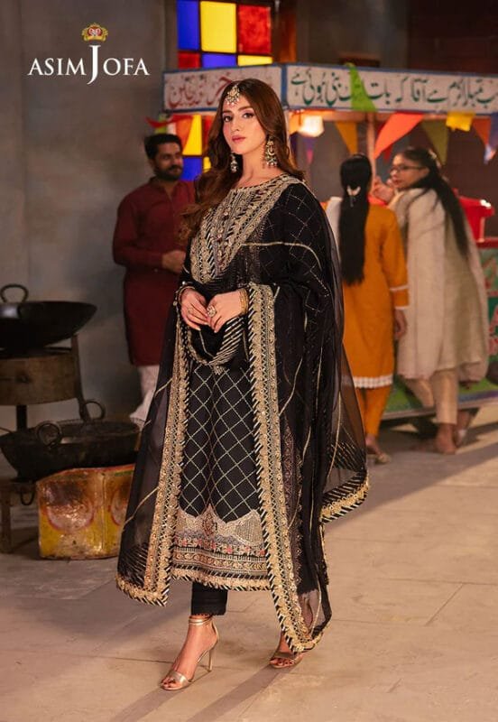 Pakistani Wedding Suits in India