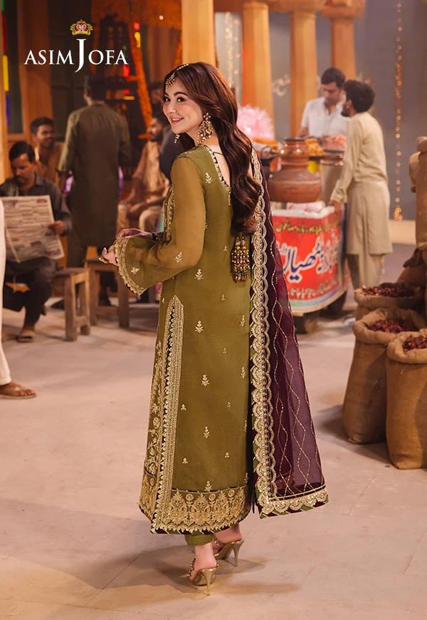 Green Color Embroidered Pakistani Salwar Suit