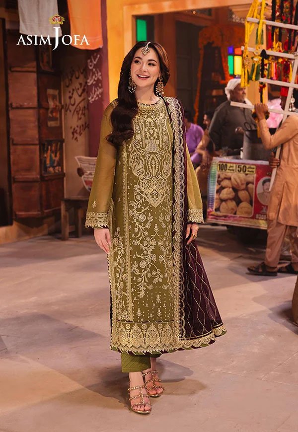 Green Color Embroidered Pakistani Suit