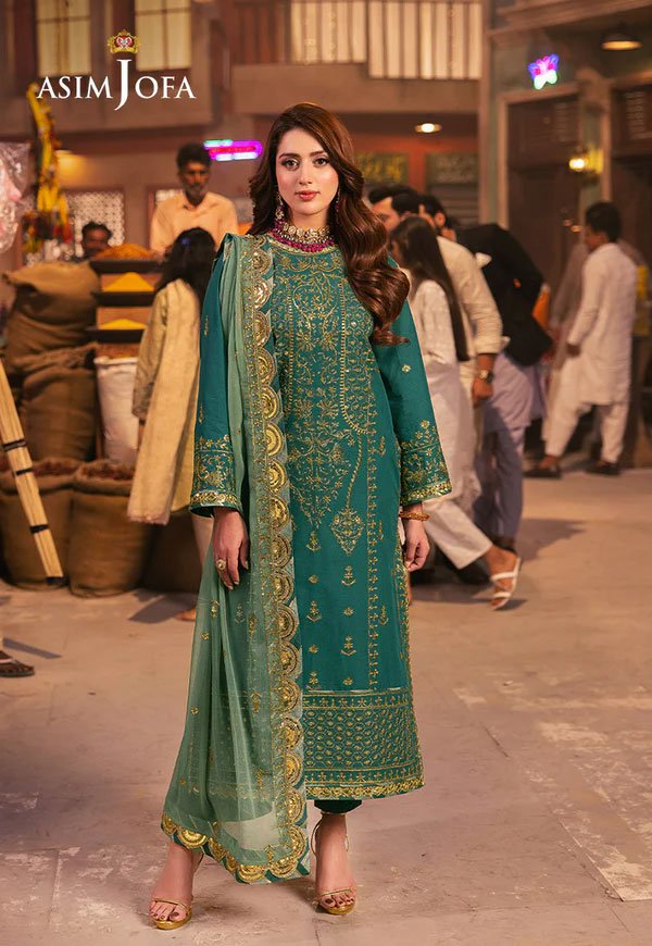 Green Color Embroidered Twisted Silk Pakistani Suits