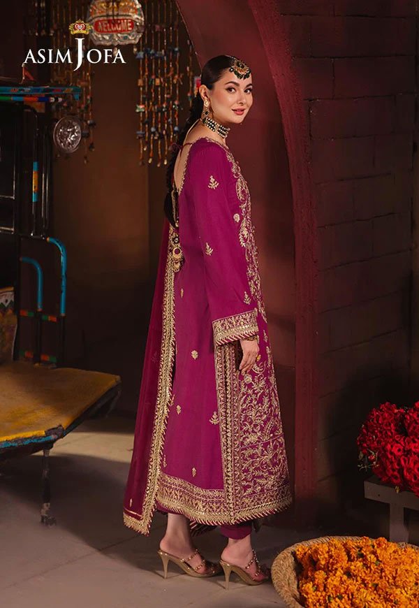 Light Purple Color Embroidered Twisted Silk Pakistani Party Suits