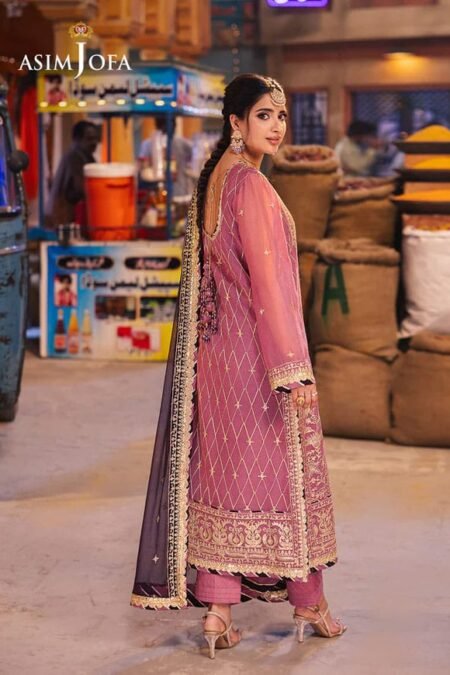Magenta Color Embroidered Twisted Silk Pakistani Wedding Suits