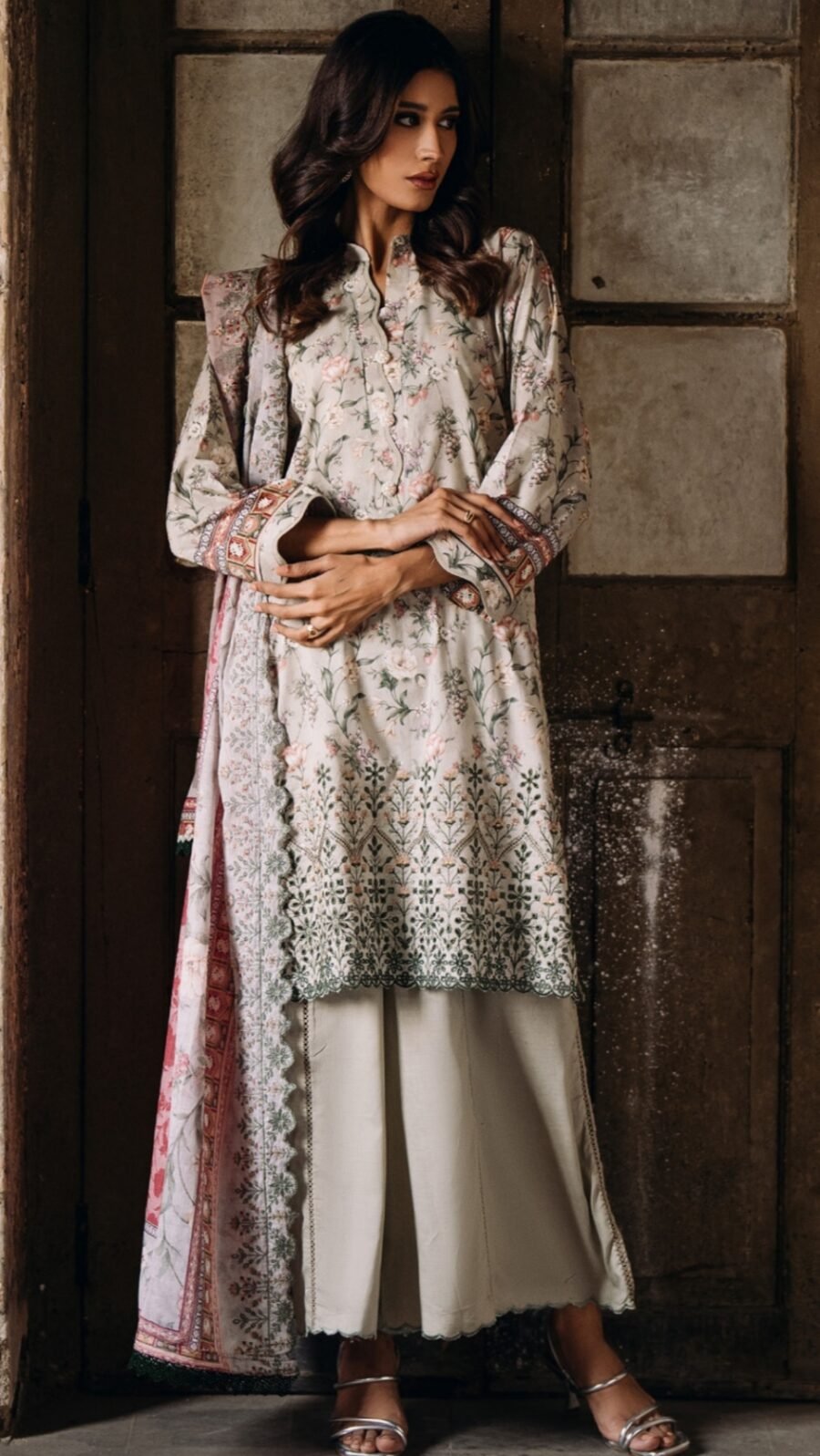 Off white unstitched embroidered pakistani salwar suits