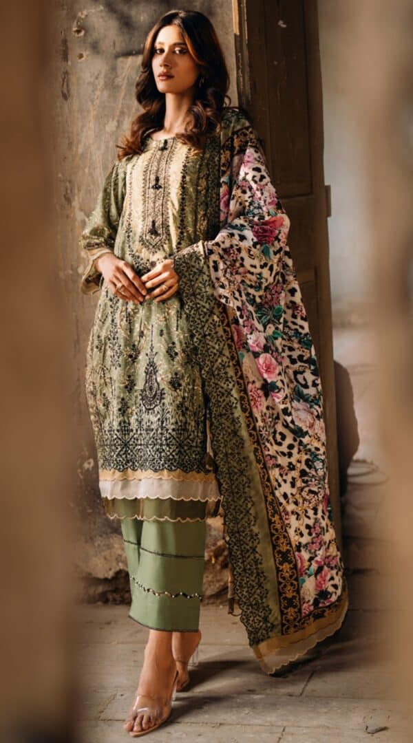 green color with cutwork dupatta pakistani suits