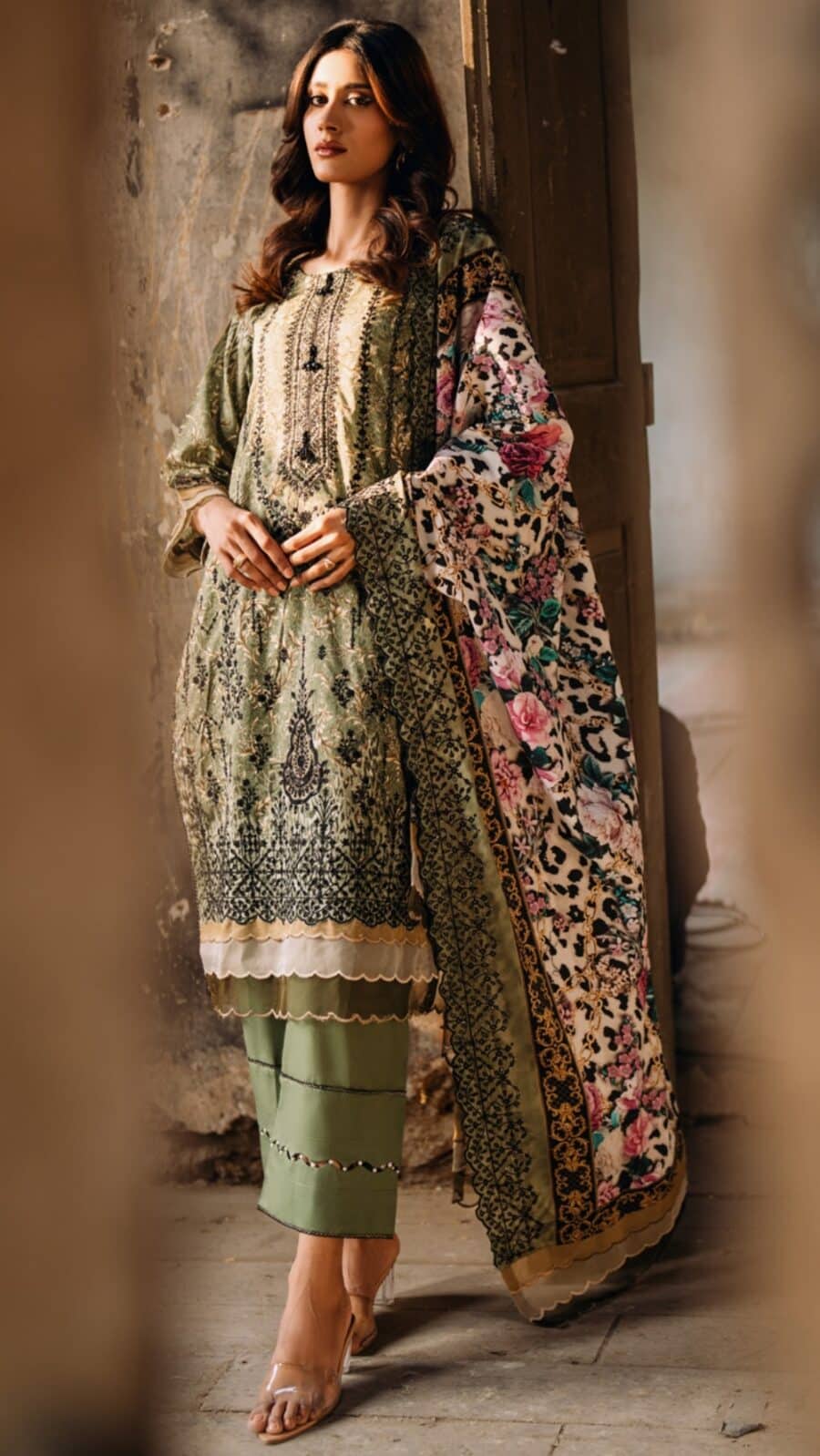 green color with cutwork dupatta pakistani suits