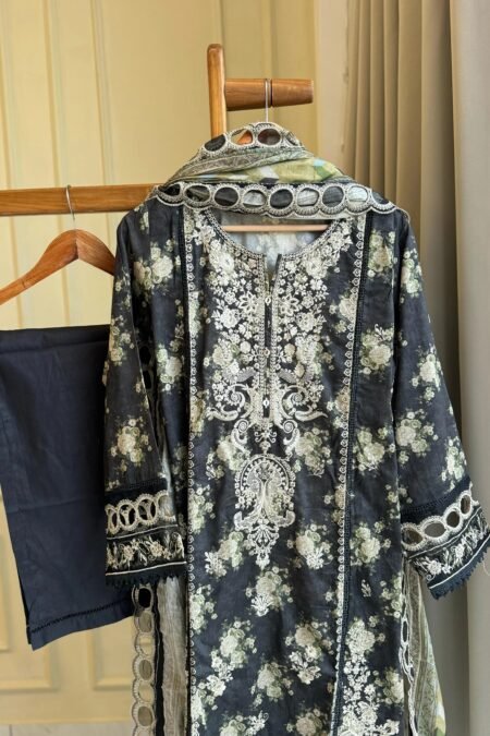 Signature Lawn Suit Featuring Cutwork- 04